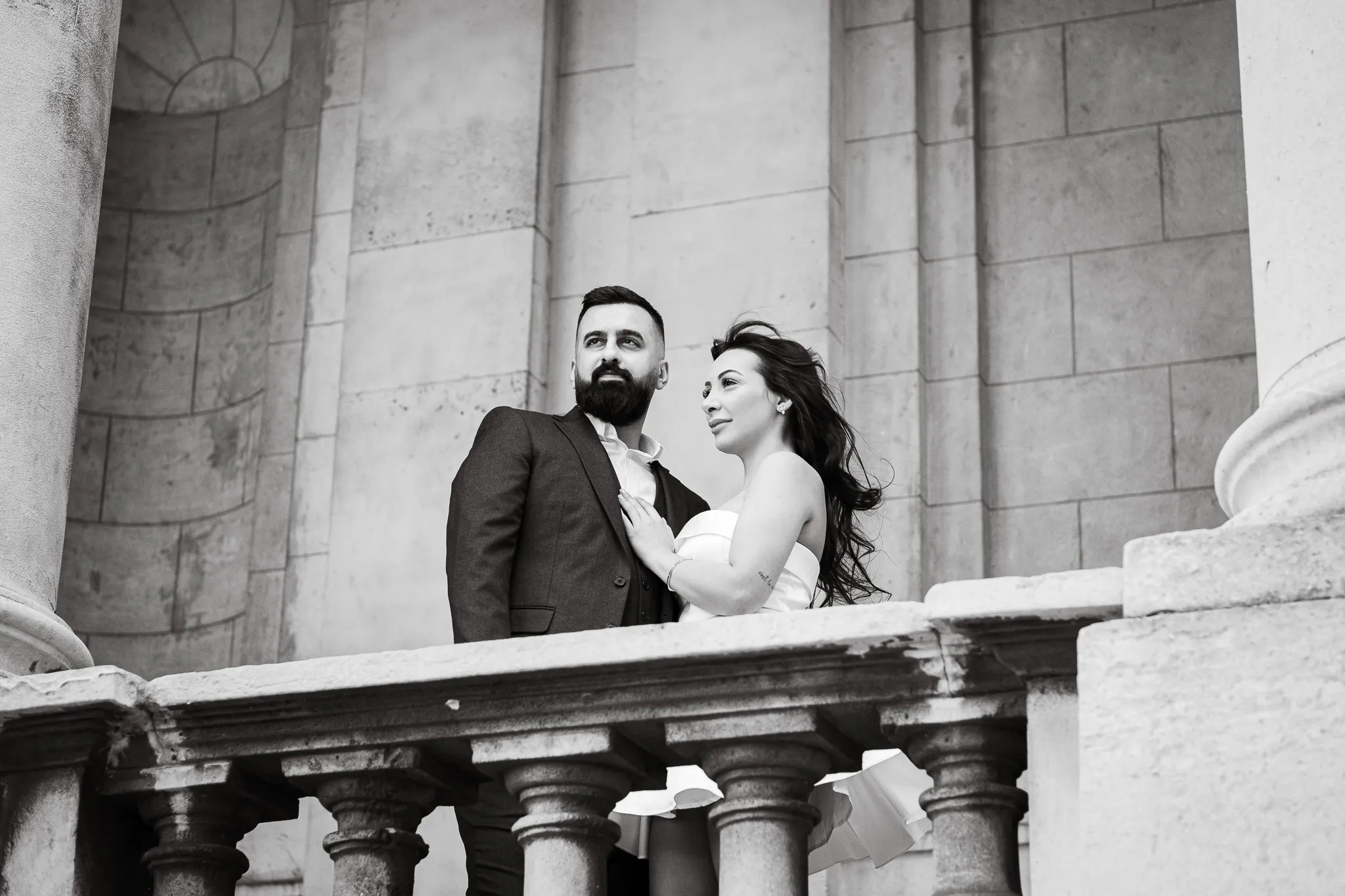 5 Film-Like Photoshoot Poses