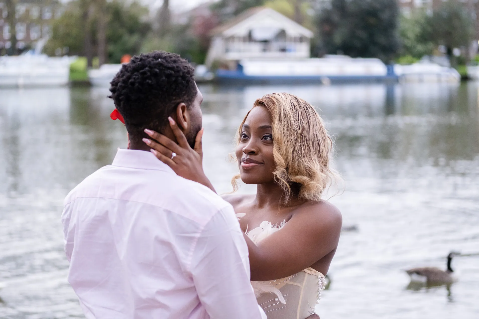 Couple for a romantic photo session in Kingston Upon Thames, outdoor romantic photoshoot from MellSnap